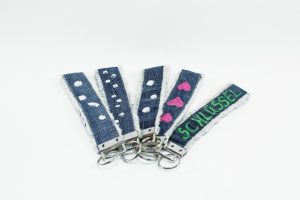 Schlüsselanhänger lang aus Jeans Image